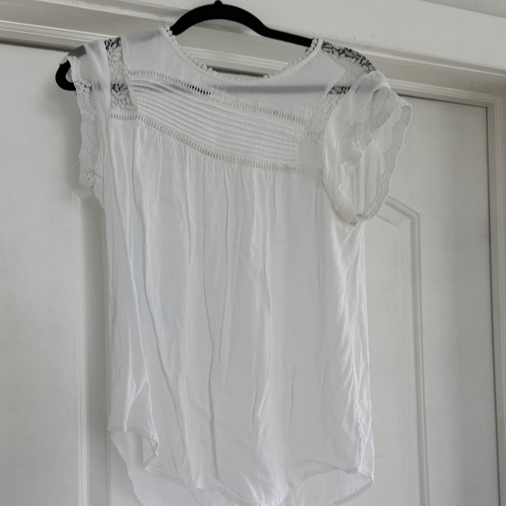 Daniel Rainn White Lace Pintuck Cap Sleeve Blouse